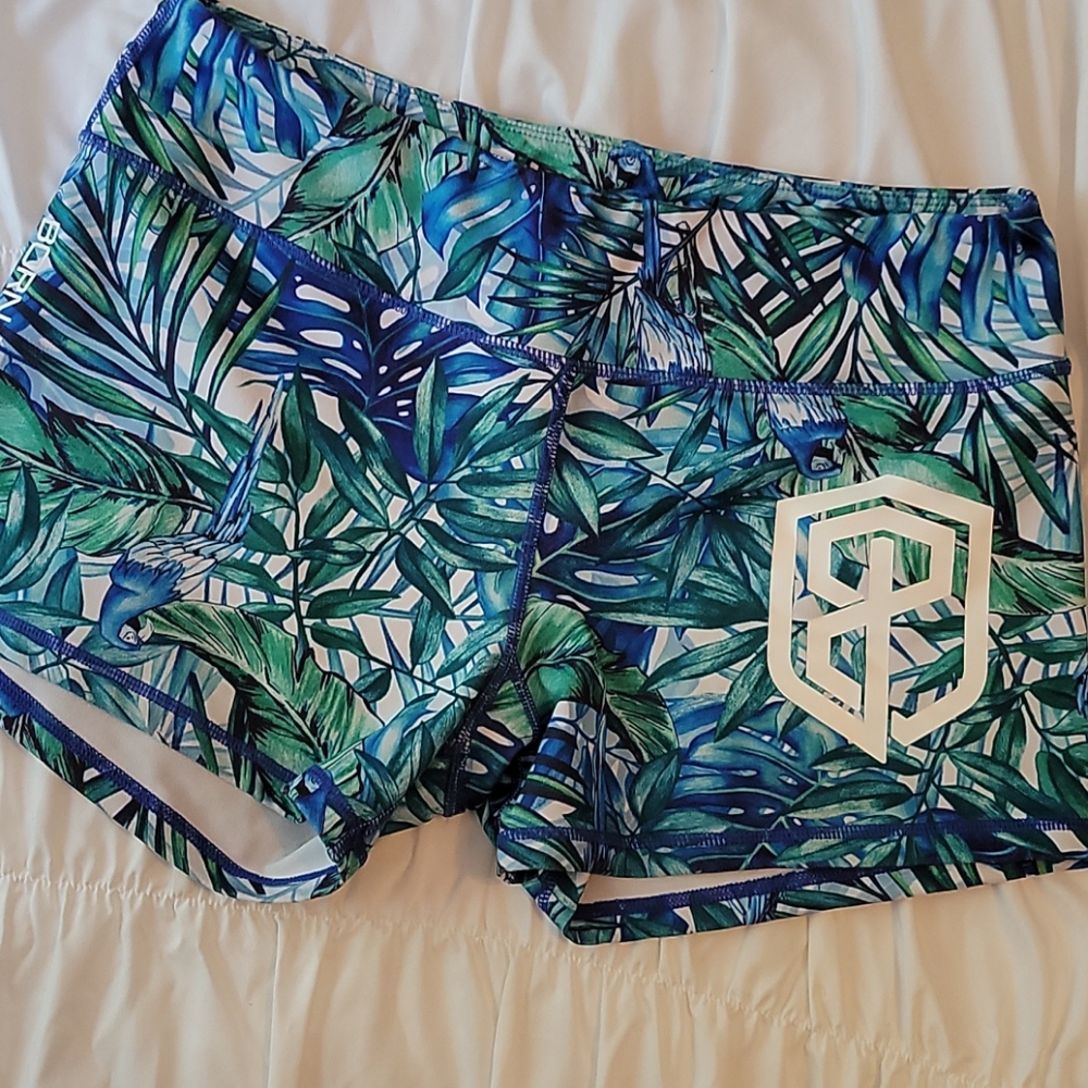 Born primitive shorts